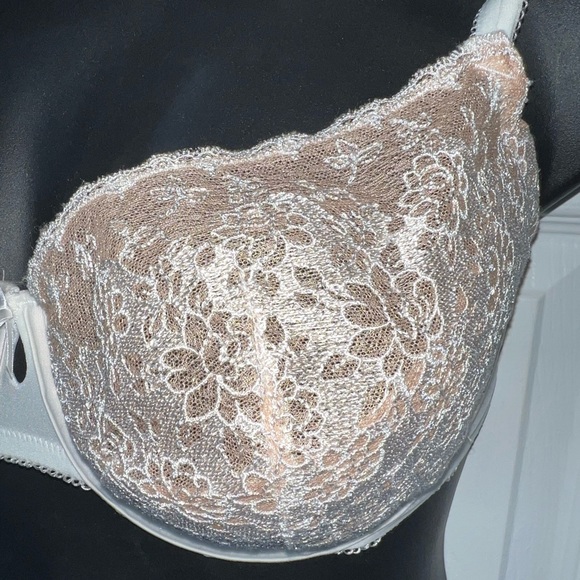 Victoria’s Secret balconette bra white/nude lace Sz 38DD - Picture 3 of 10